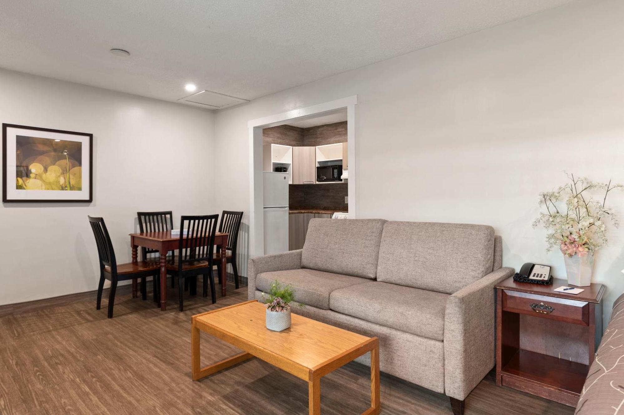 Oasis Motel 3*